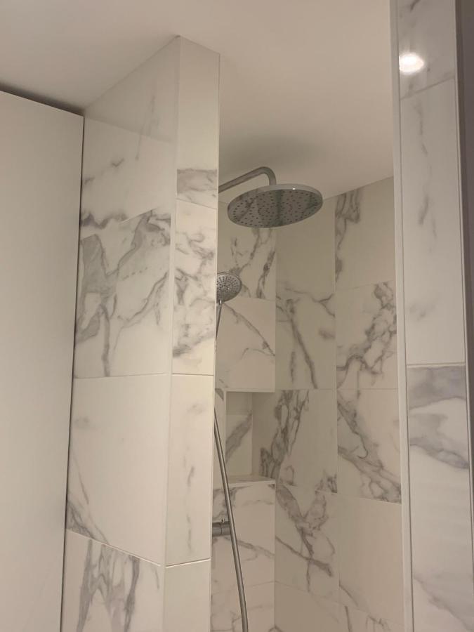 Celect'In Lyon Suites Climatisees Skyview Exterior photo